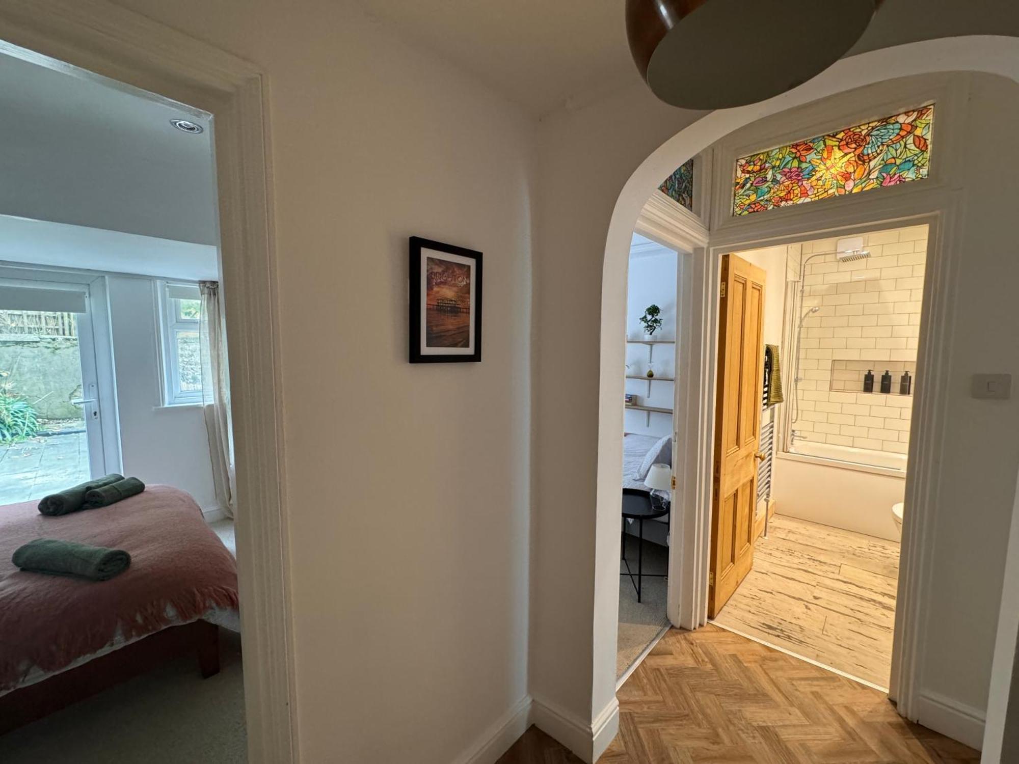 Quaint In - Sleeps 2 To 6 Appartement *